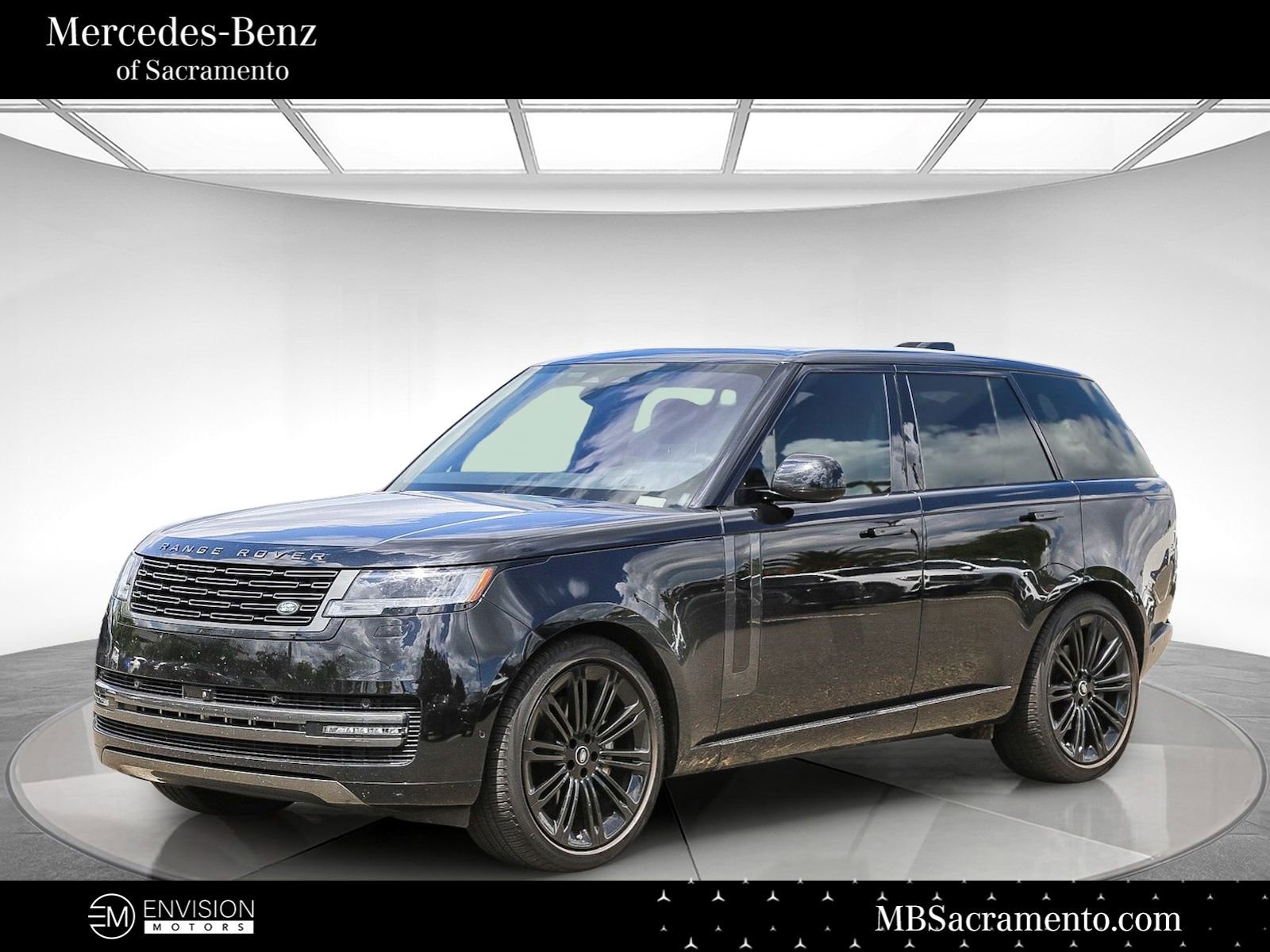Used 2023 Land Rover Range Rover SE AWD/4WD image 1