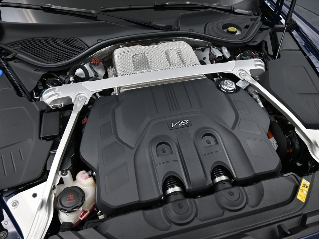 Used 2025 Bentley Flying Spur Plug-In Hybrid image 38