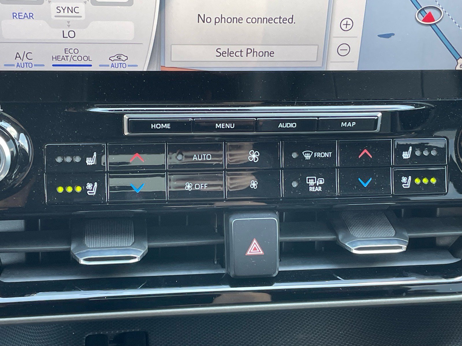 Used 2020 Toyota Highlander Limited FWD image 12