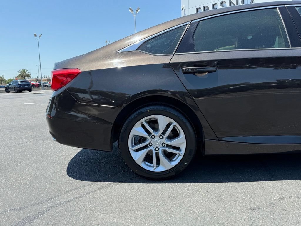Used 2018 Honda Accord LX image 12