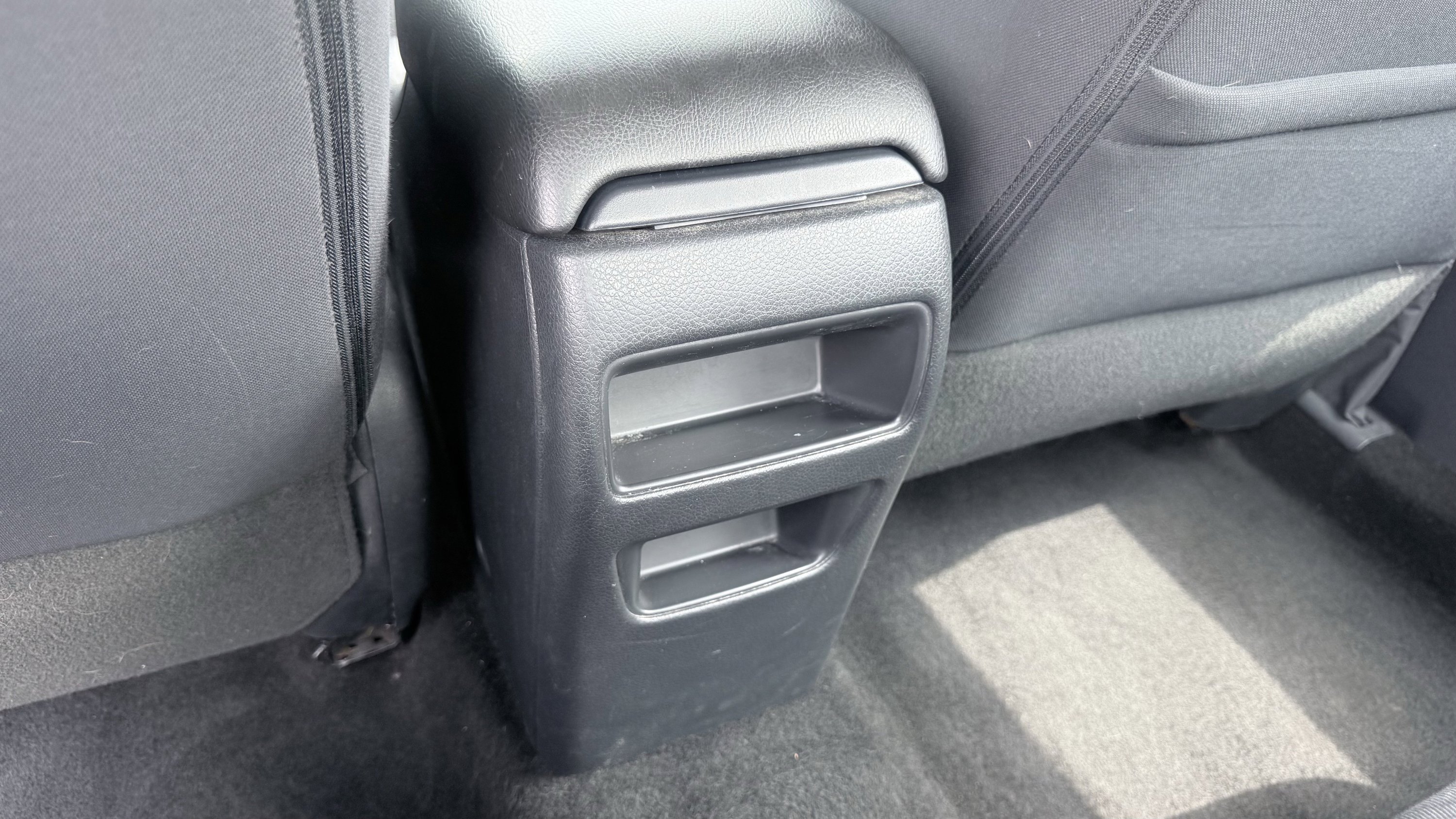 Used 2017 Nissan Sentra SV FWD image 39