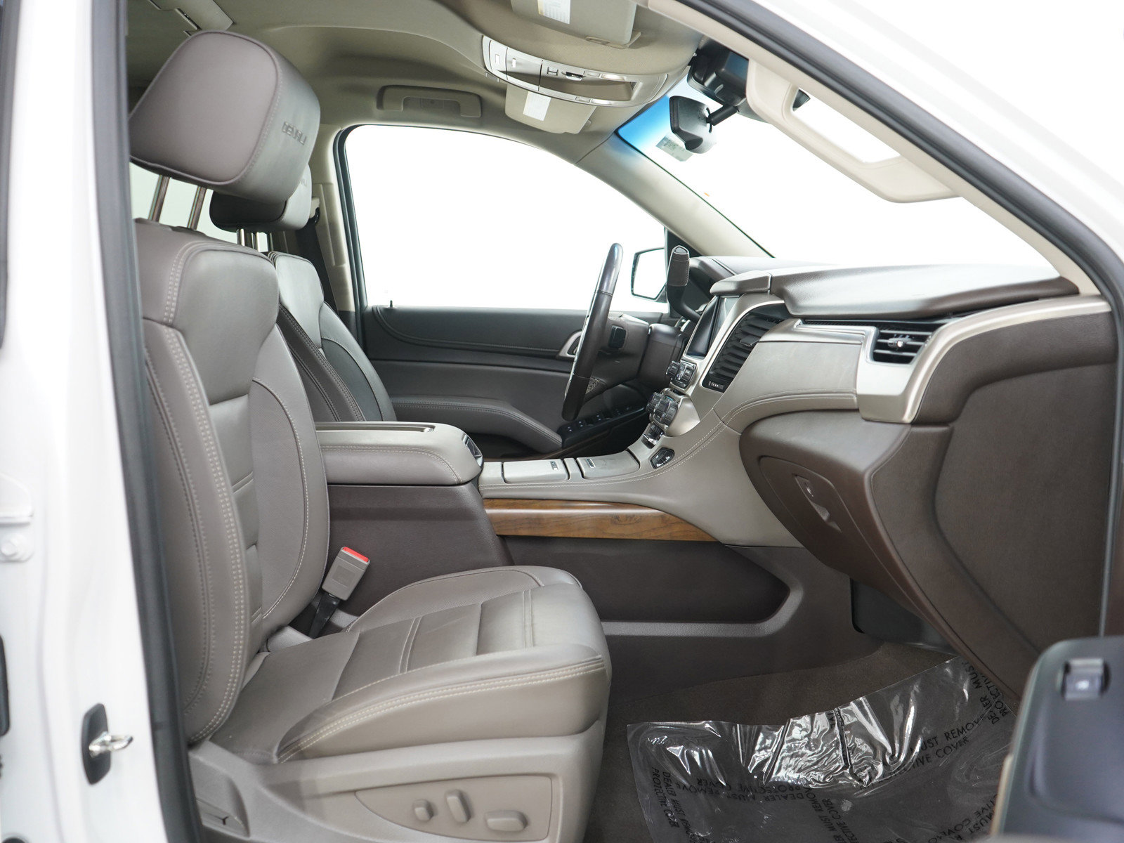 Used 2019 GMC Yukon XL Denali AWD/4WD image 11