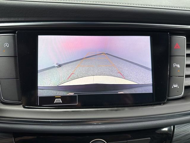 Used 2023 Buick Enclave Essence FWD image 4