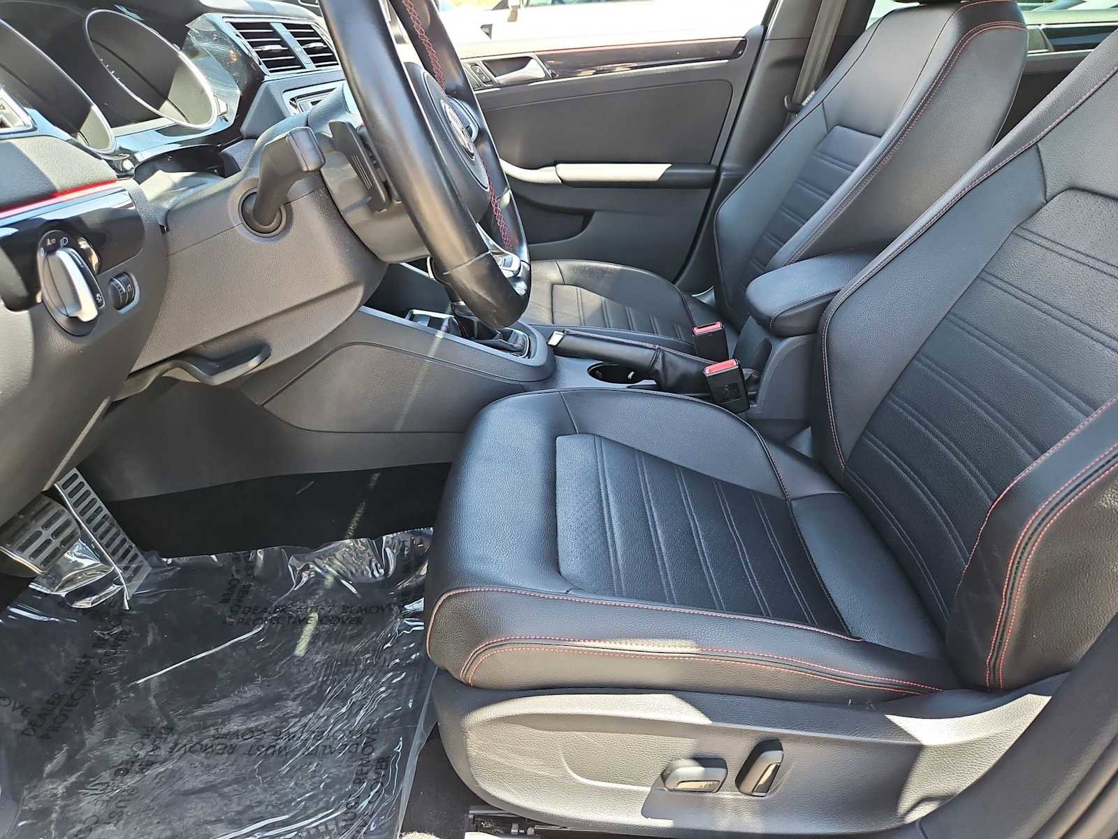 Used 2017 Volkswagen Jetta GLI FWD image 17