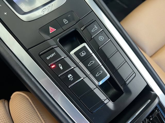 Used 2019 Porsche 911 Carrera RWD image 27