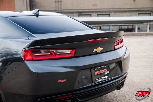 Used 2018 Chevrolet Camaro SS image 34