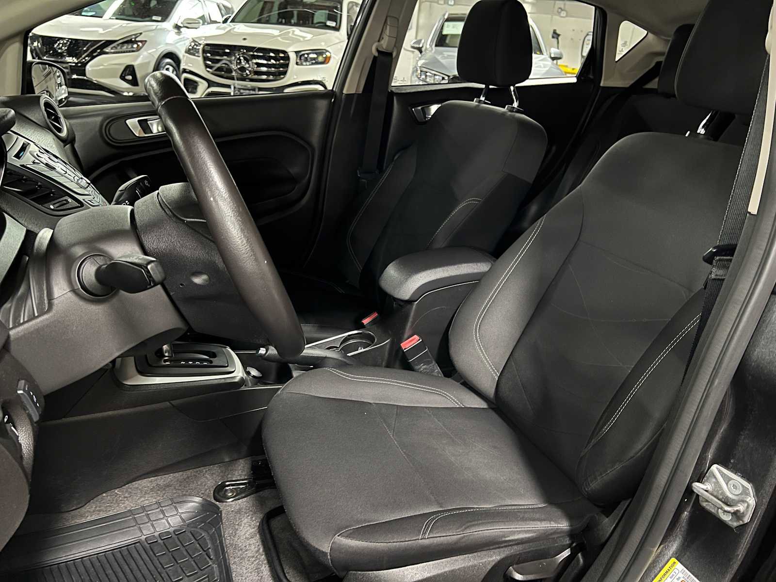 Used 2016 Ford Fiesta SE FWD image 22