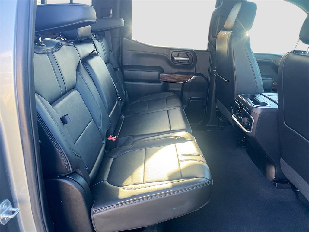 Used 2021 Chevrolet Silverado 1500 High Country w/ Technology Package image 29