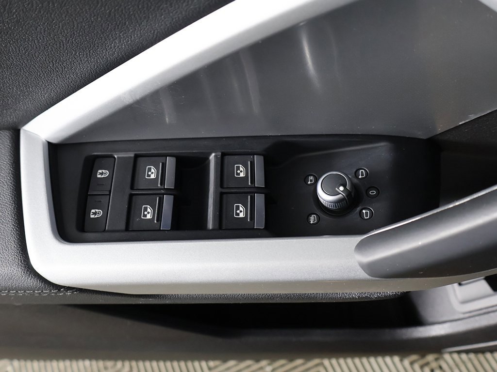 Used 2023 Audi Q3 2.0T Premium Plus w/ Premium Plus Package image 36