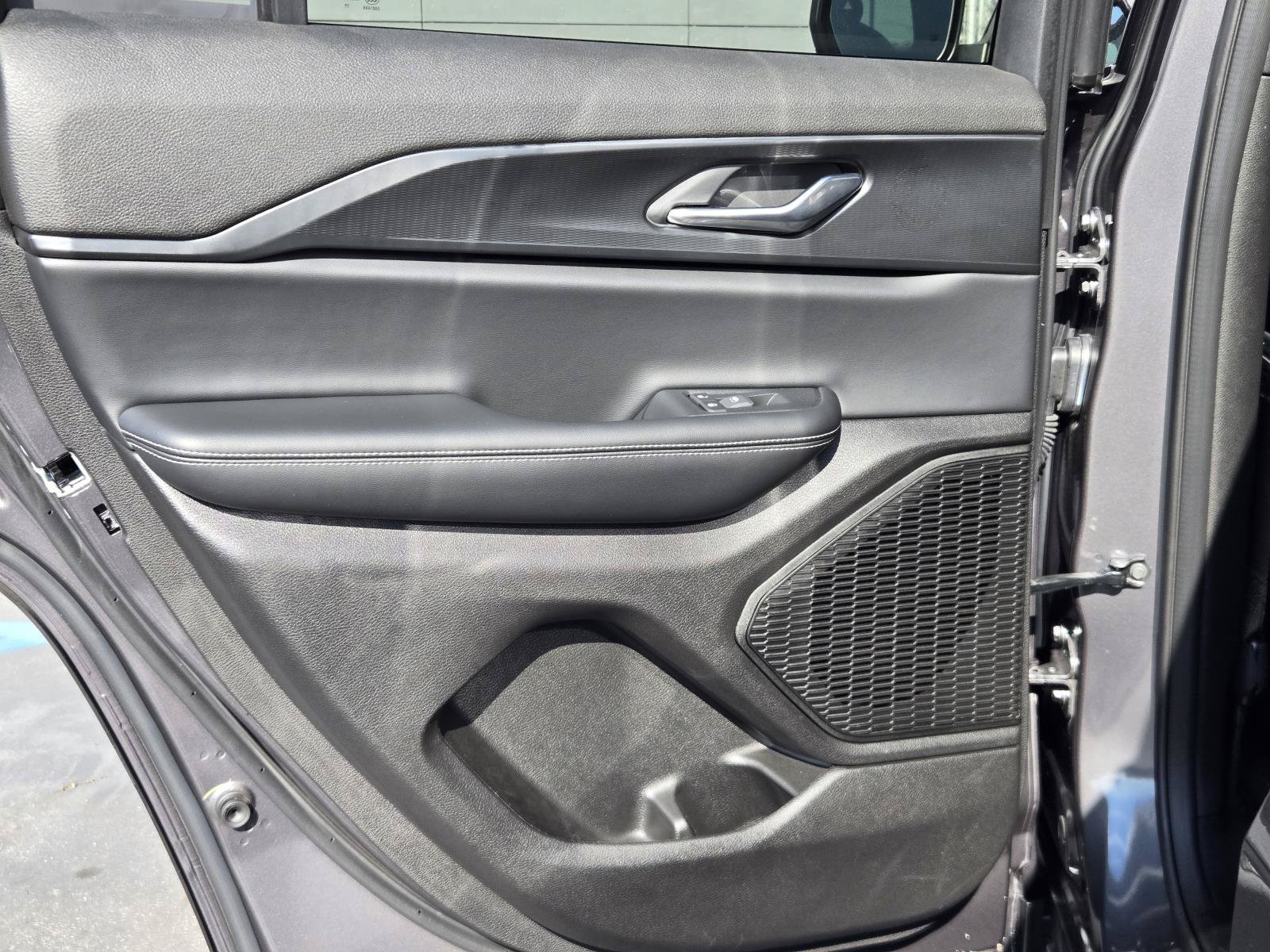 Used 2025 Jeep Grand Cherokee Laredo X RWD image 25