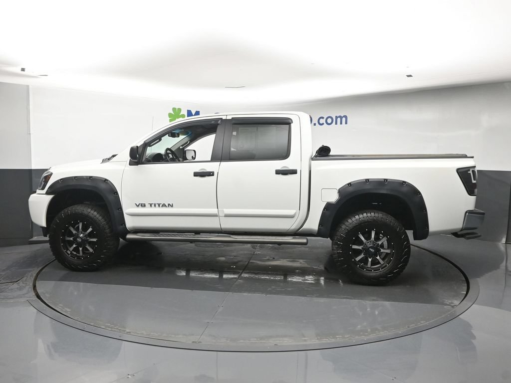 Used 2014 Nissan Titan SV w/ SV Value Truck Package AWD/4WD image 23
