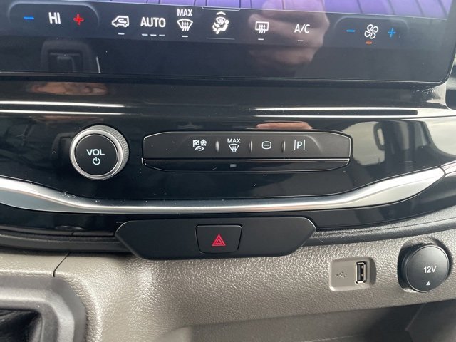 Used 2023 Ford Transit 350 XLT image 28