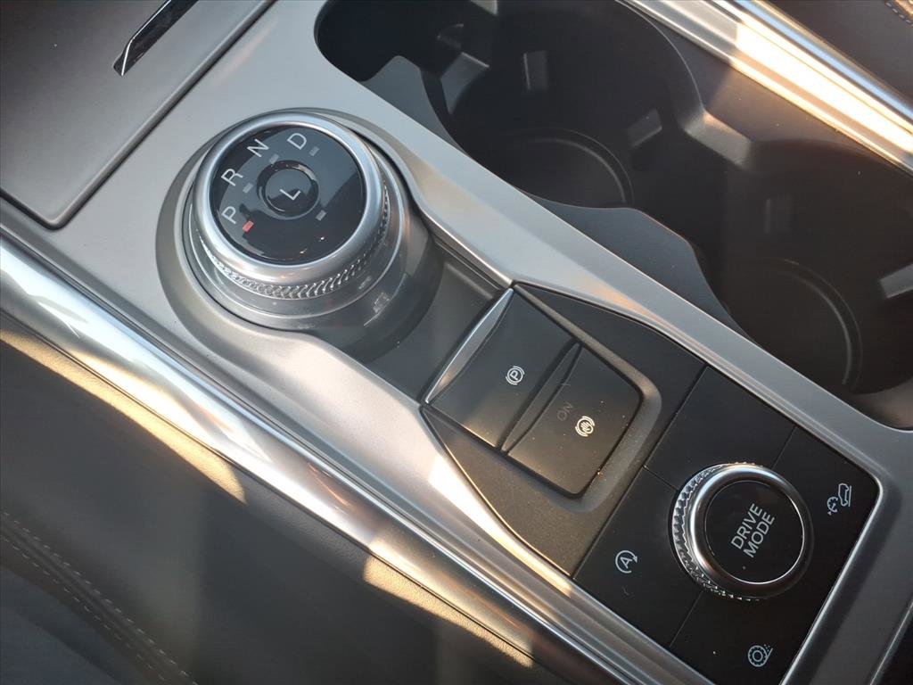Used 2023 Ford Explorer XLT w/ Equipment Group 202A image 19
