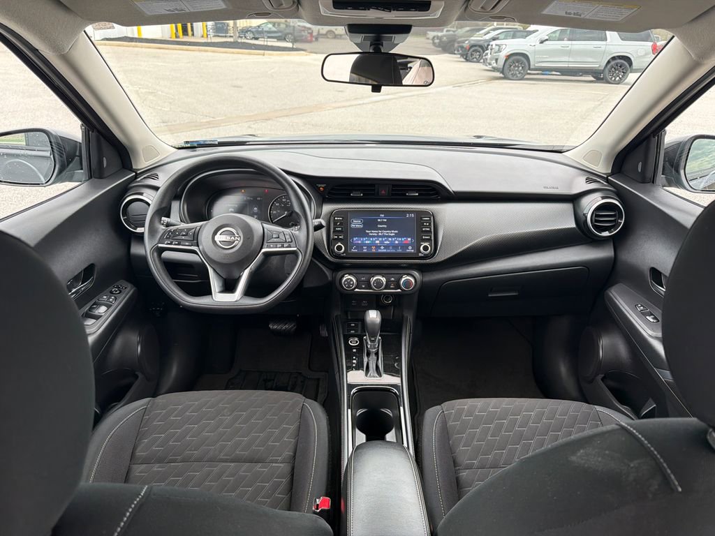 Used 2023 Nissan Kicks SV image 23
