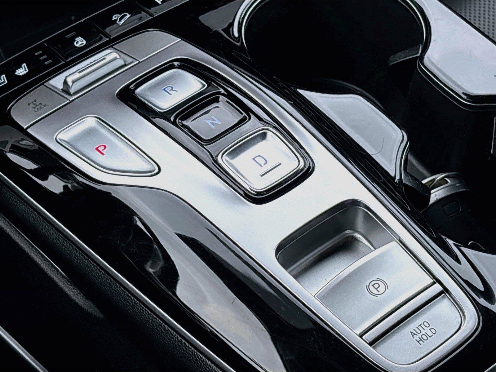 Certified 2024 Hyundai Tucson Limited AWD/4WD image 15