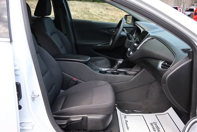Used 2025 Chevrolet Malibu LT FWD image 23