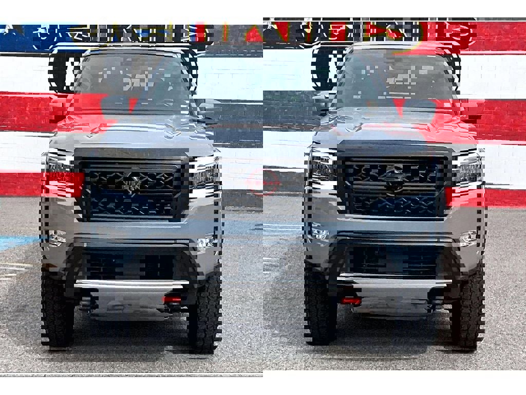 Used 2024 Nissan Frontier PRO-4X w/ Pro Premium Package AWD/4WD image 3