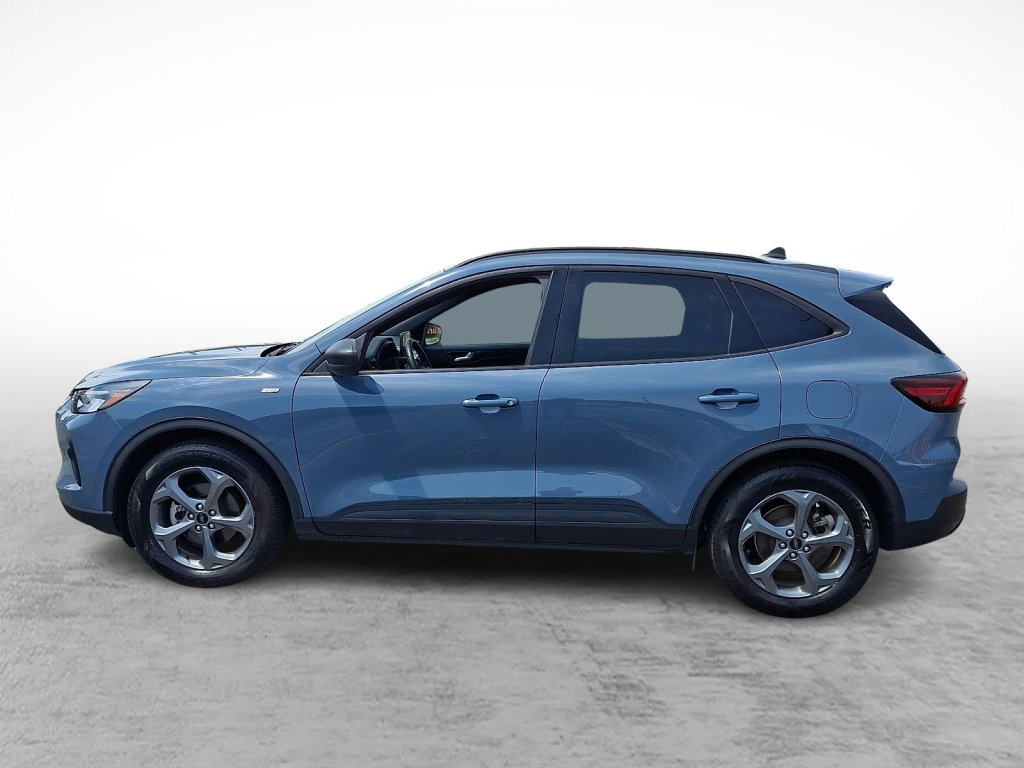 Used 2025 Ford Escape ST-Line FWD image 2