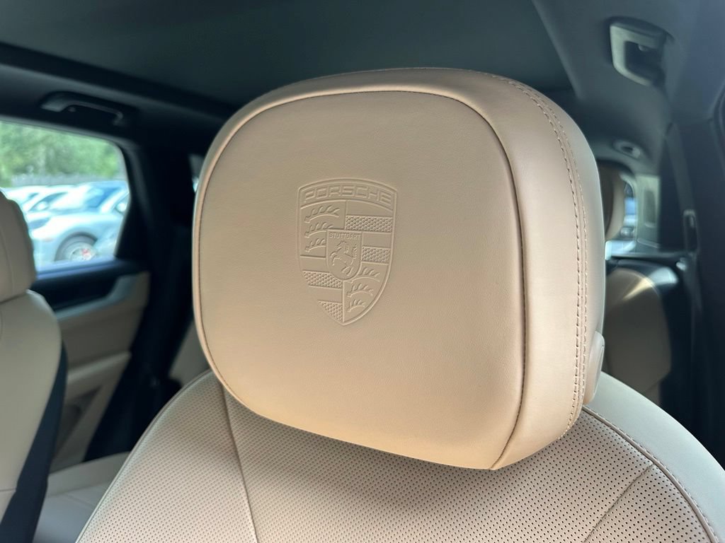 Used 2026 Porsche Cayenne E-Hybrid AWD/4WD image 22