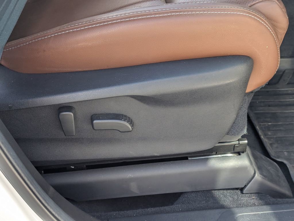 Used 2024 Subaru Ascent Touring w/ Popular Package #2 image 37