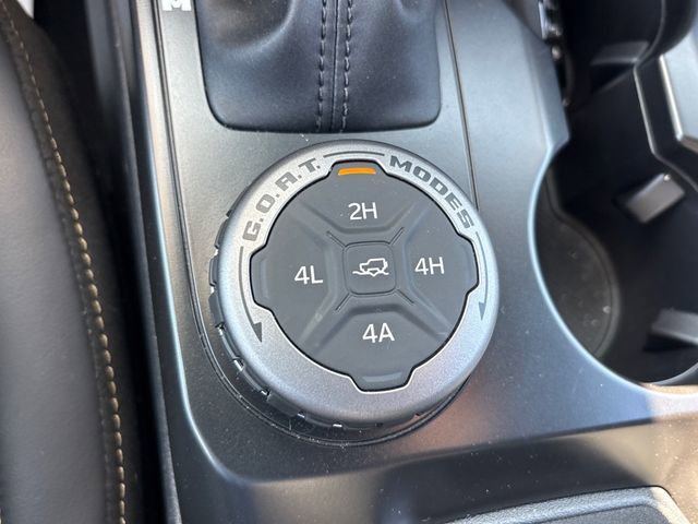 Used 2025 Ford Bronco Badlands image 17