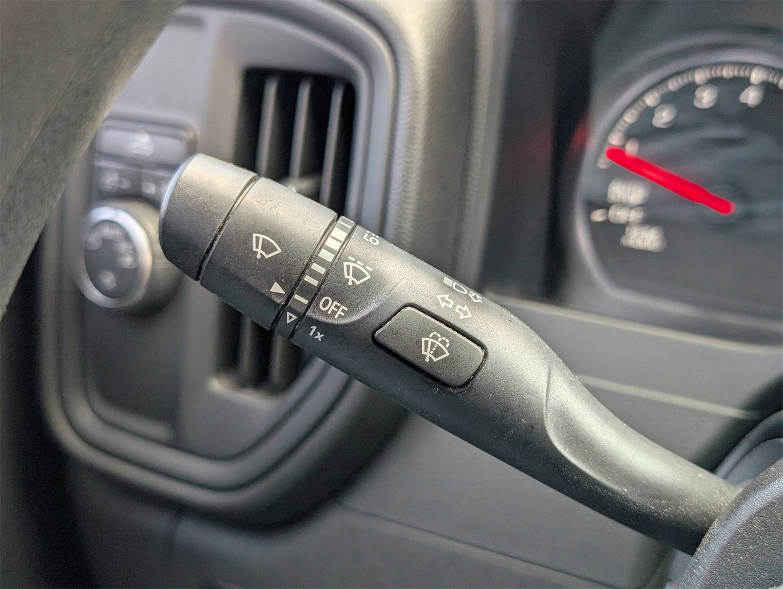 Used 2021 Chevrolet Silverado 1500 Custom image 32