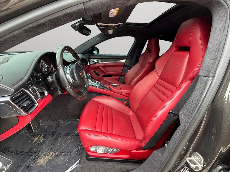 Used 2016 Porsche Panamera GTS image 2