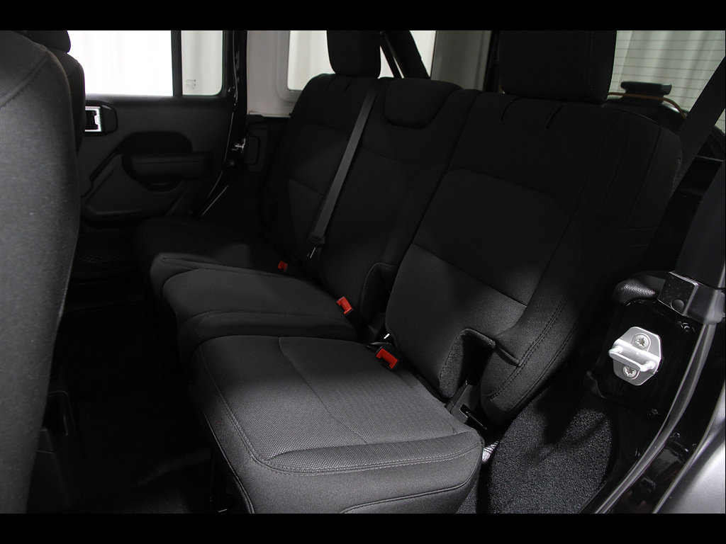 Used 2022 Jeep Wrangler Unlimited Sport AWD/4WD image 20