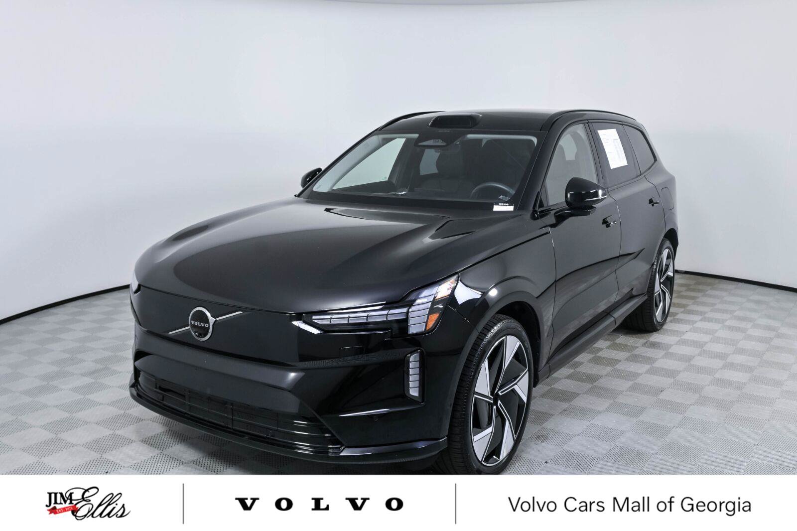 Certified 2025 Volvo EX90 Ultra AWD/4WD image 1
