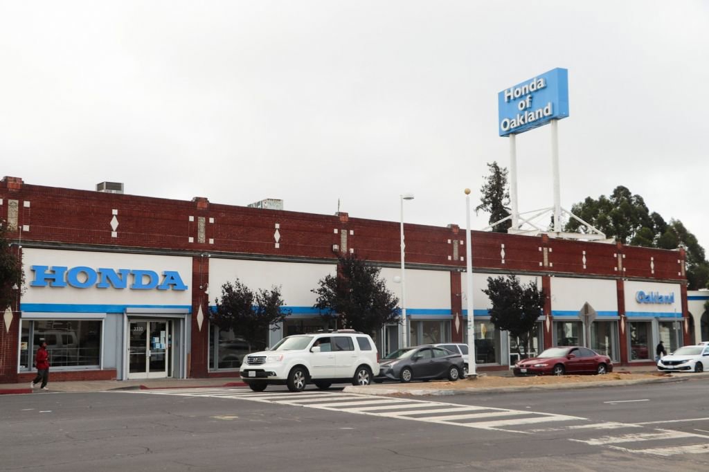 Used 2019 Chevrolet Trax LT w/ LT Convenience Package image 34