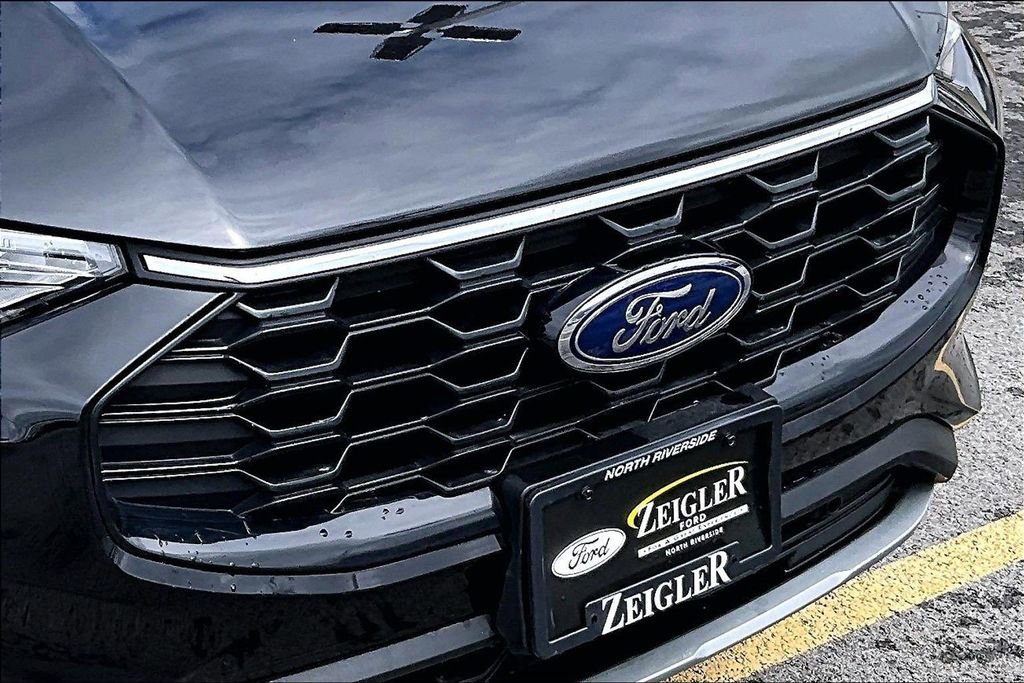 Certified 2025 Ford Escape ST-Line AWD/4WD image 29