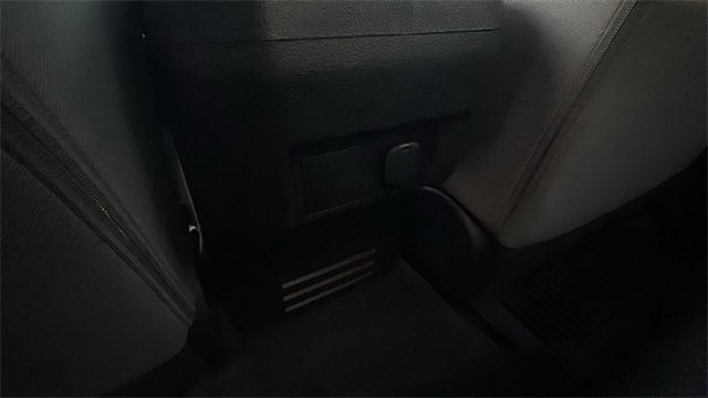 Used 2025 Toyota Tacoma TRD Off-Road image 21