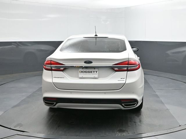 Used 2017 Ford Fusion SE w/ Fusion SE Technology Package FWD image 5
