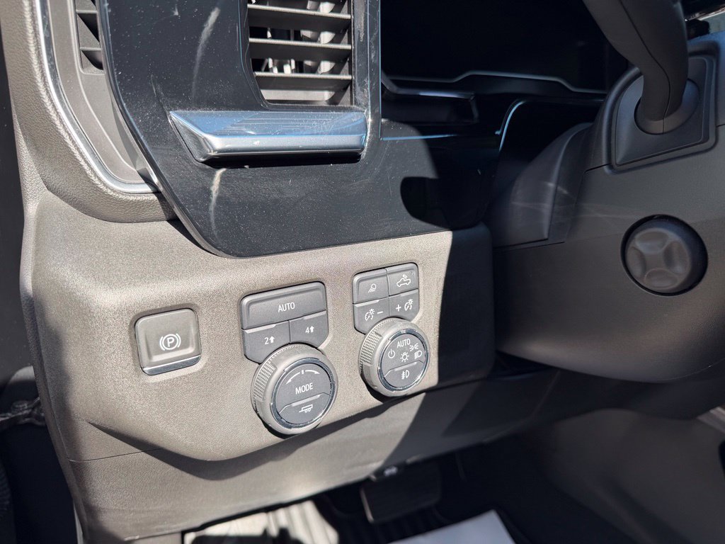 Certified 2024 Chevrolet Silverado 1500 LTZ w/ LTZ Convenience Package II AWD/4WD image 21