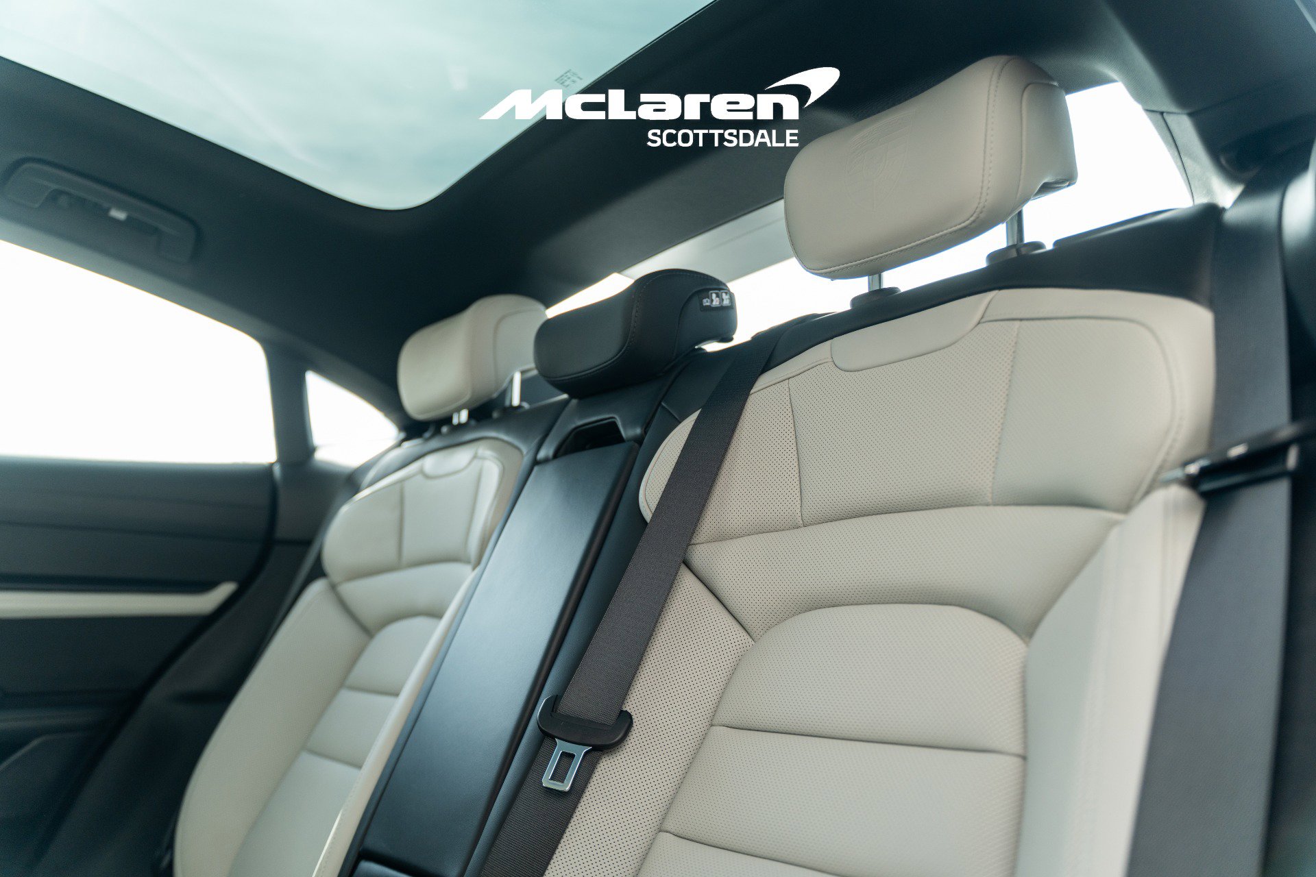 Used 2021 Porsche Taycan image 31