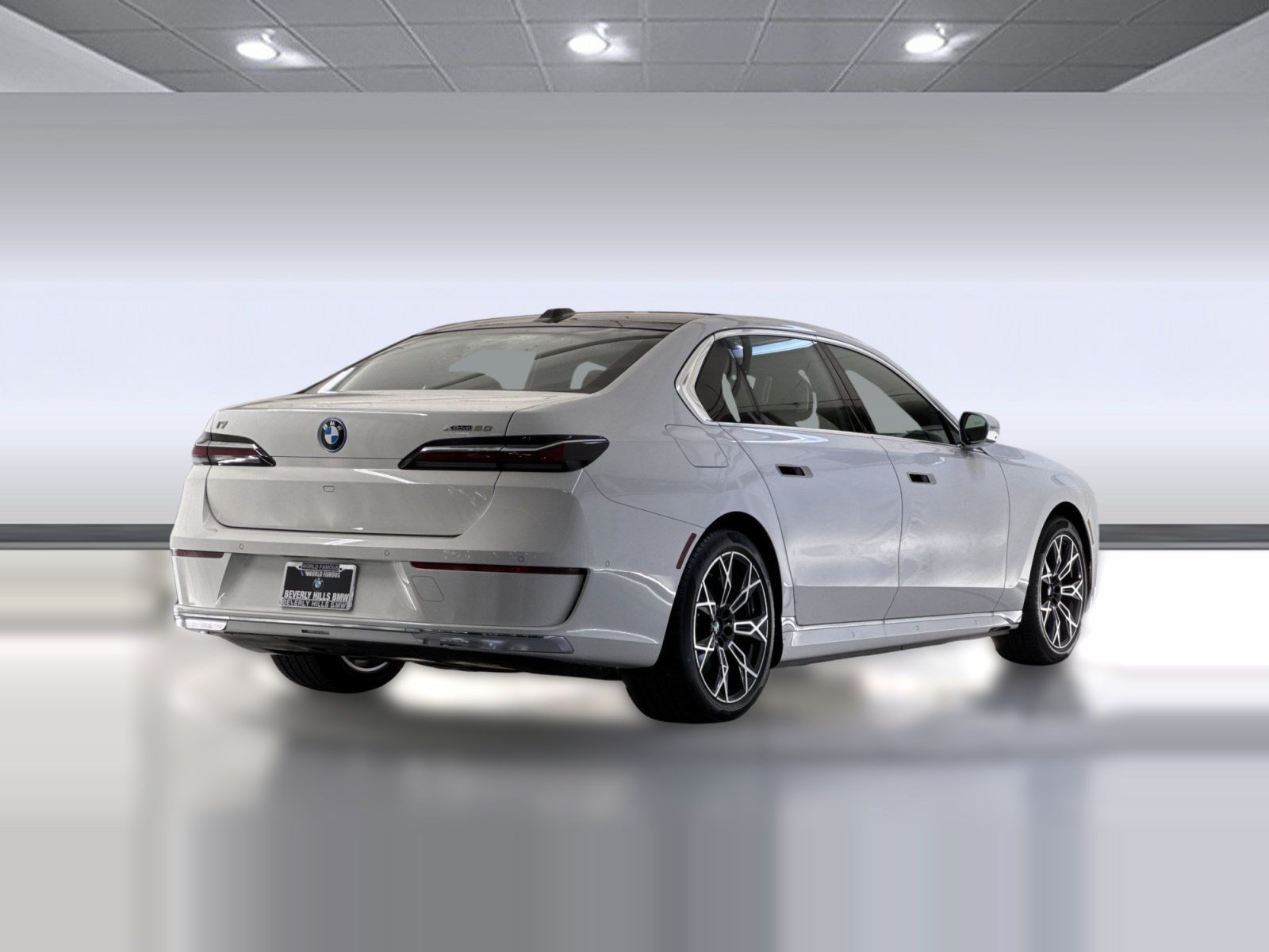 Used 2026 BMW i7 xDrive60 w/ Executive Package AWD/4WD image 8