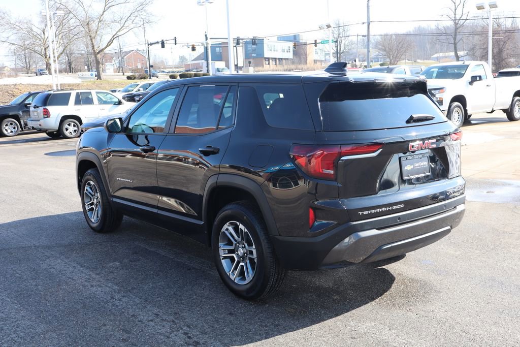 Used 2025 GMC Terrain Elevation image 27