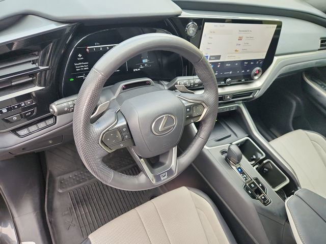 Used 2024 Lexus TX 500h AWD w/ Technology Package image 10
