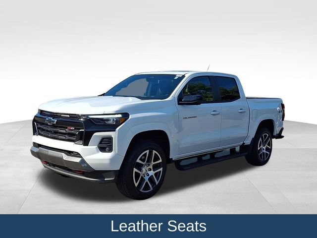 Used 2024 Chevrolet Colorado Z71 w/ Z71 Convenience Package 2 AWD/4WD image 4