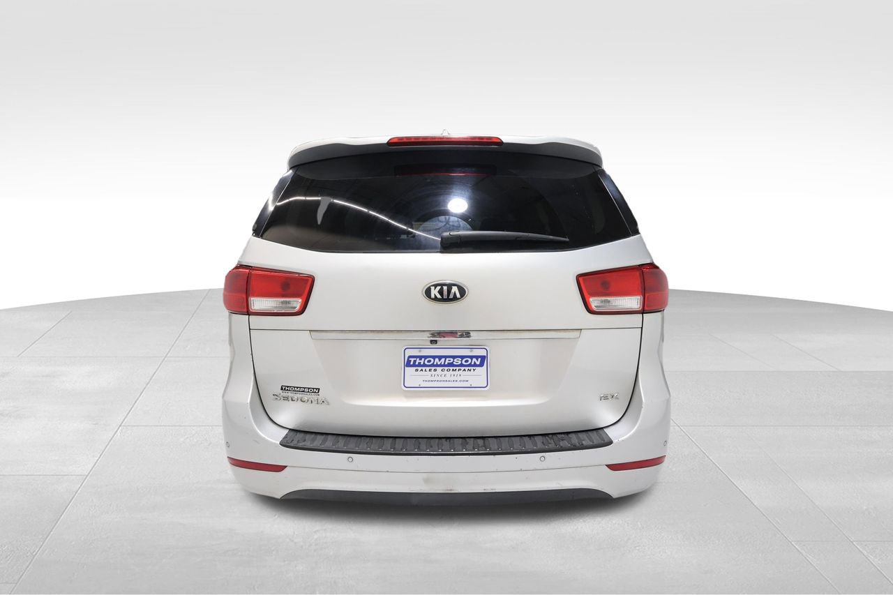 Used 2017 Kia Sedona EX image 2