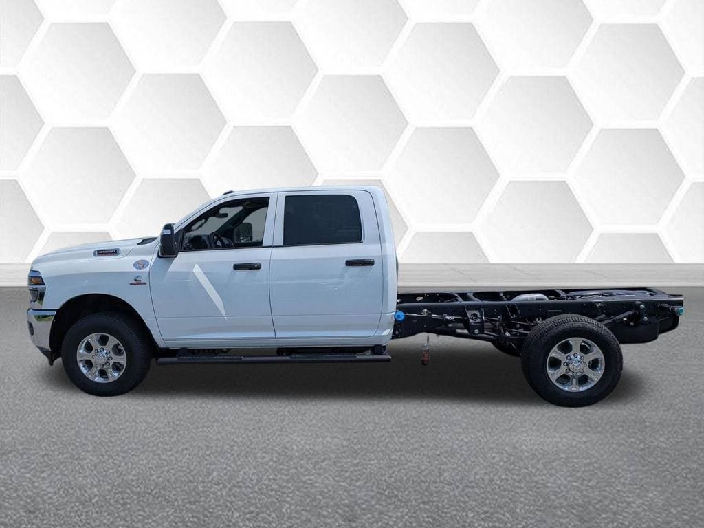 New 2026 RAM 3500 Tradesman w/ Chrome Appearance Group A AWD/4WD image 6