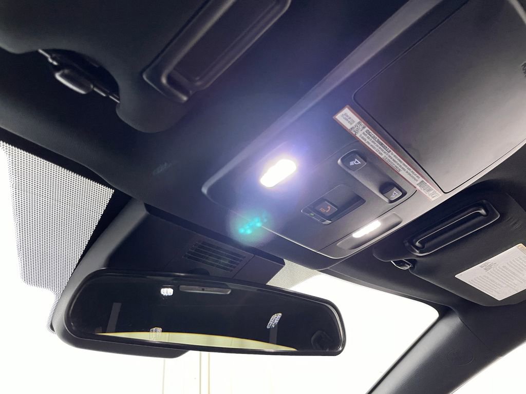 Used 2025 Toyota Camry SE image 26