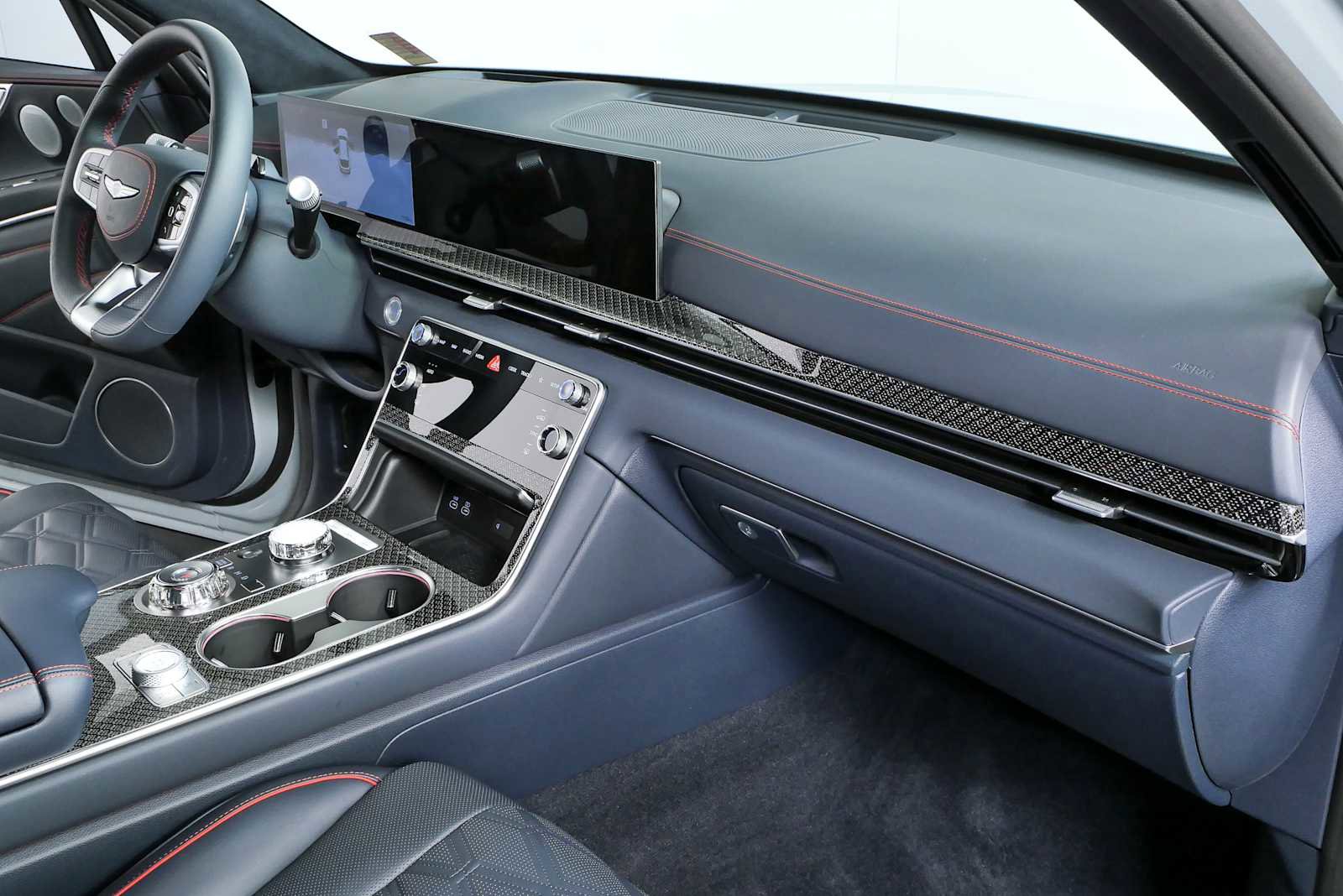 Used 2025 Genesis GV80 3.5T e-SC AWD/4WD image 25