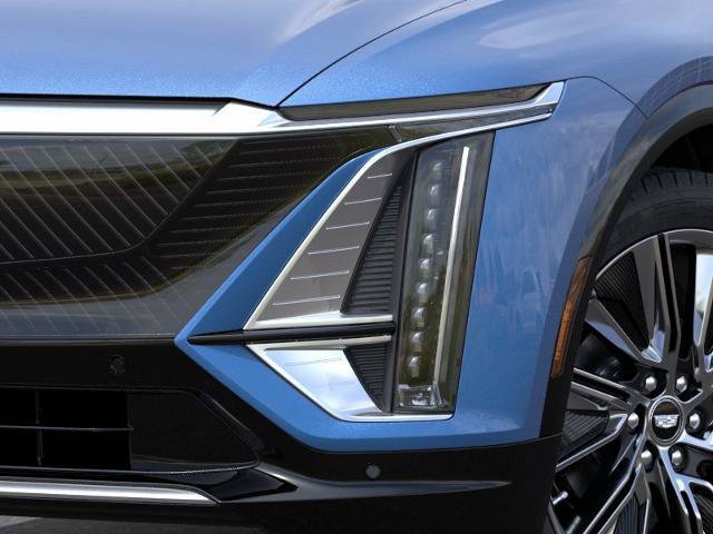 New 2027 Cadillac Lyriq Signature Luxury AWD/4WD image 10
