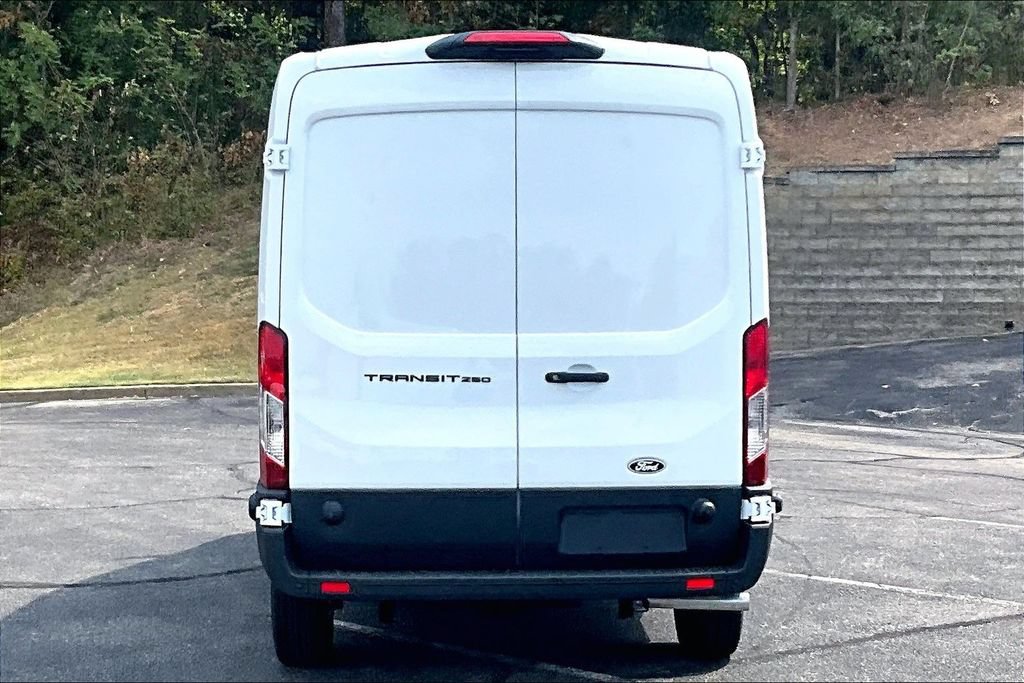 New 2026 Ford Transit 250 148 Medium Roof RWD image 4