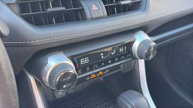 Used 2025 Toyota RAV4 LE AWD/4WD image 20