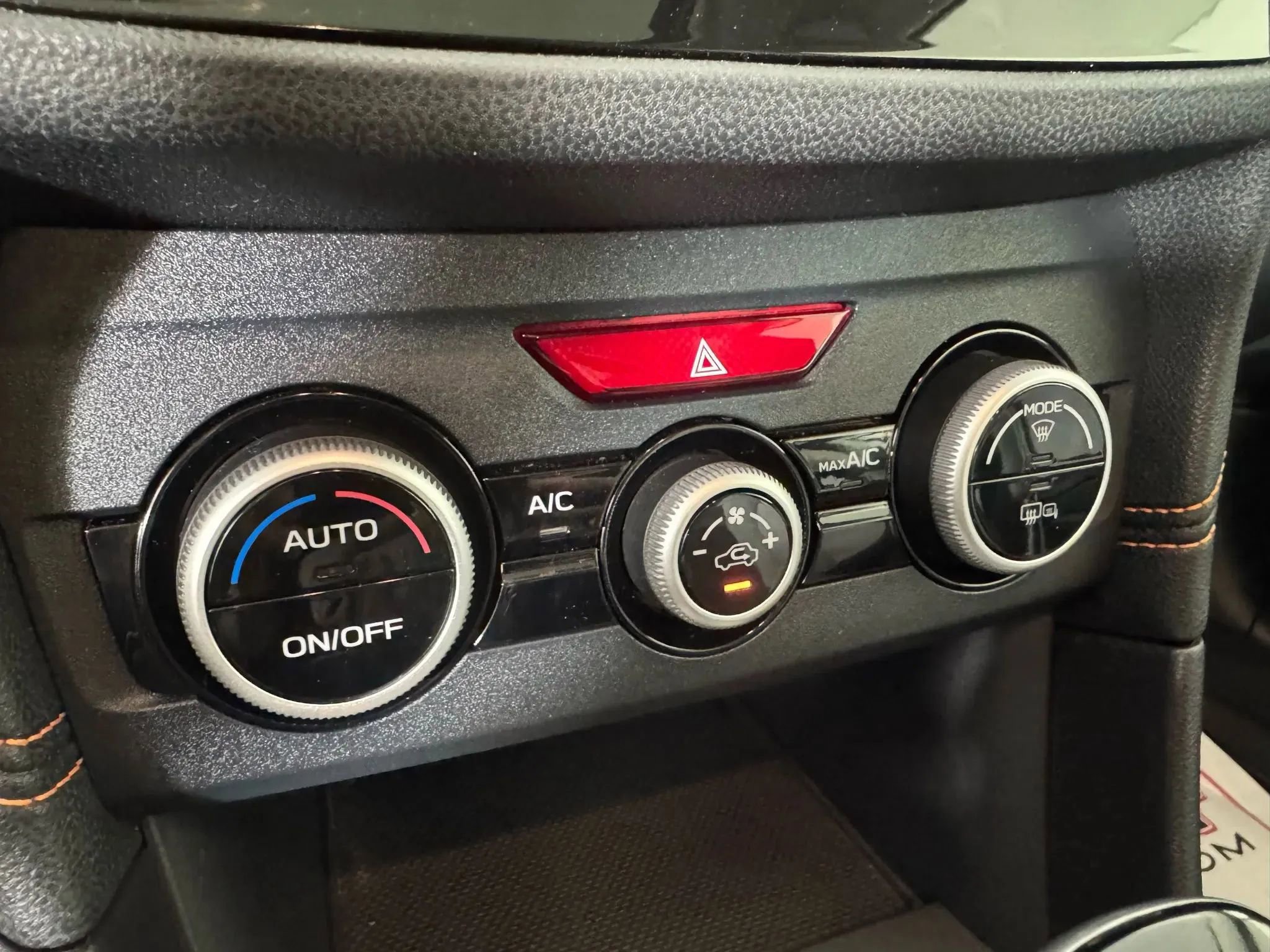 Used 2021 Subaru Crosstrek 2.0i Premium w/ Moonroof Package image 21