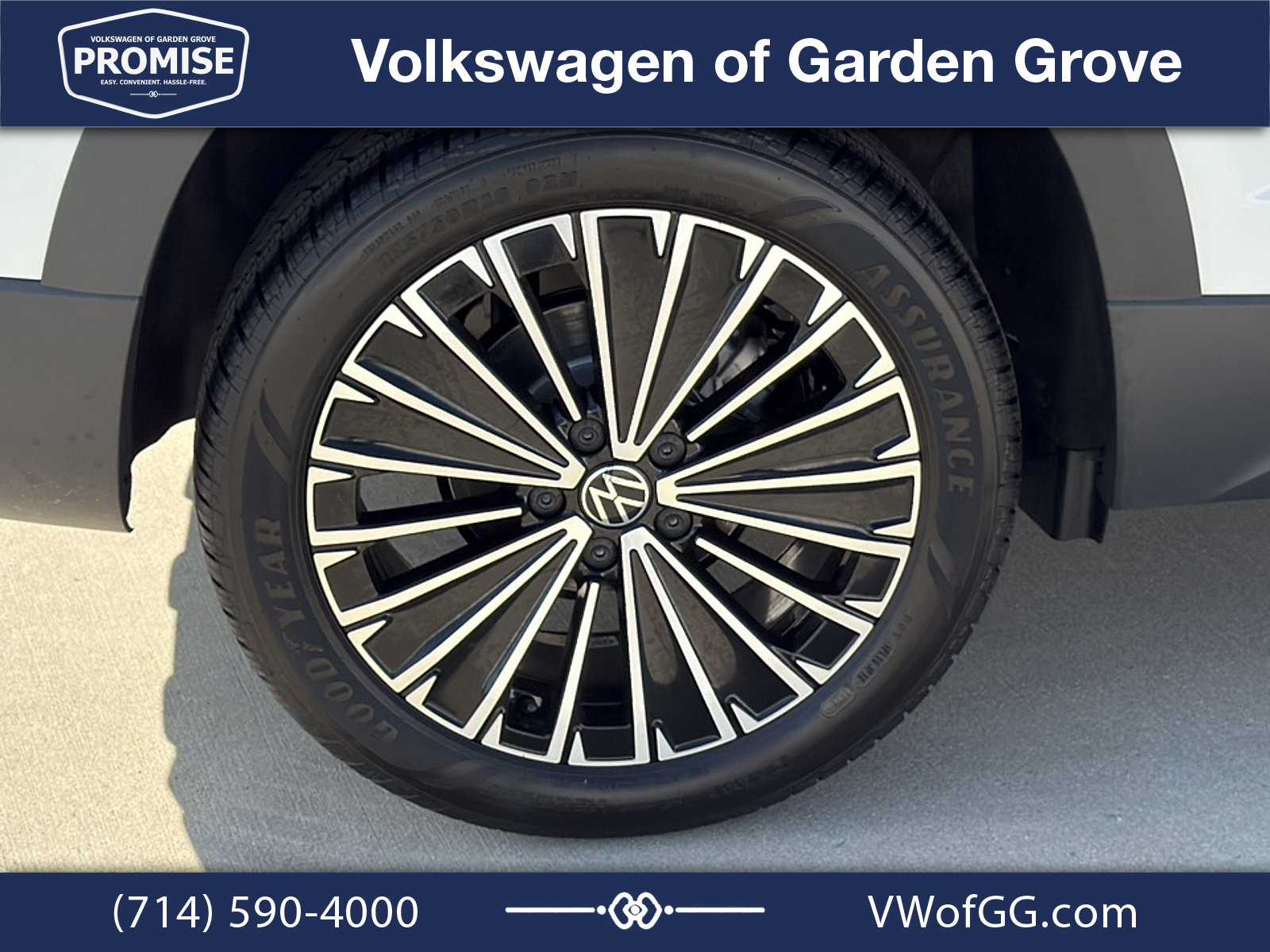 New 2027 Volkswagen Taos SE FWD image 10