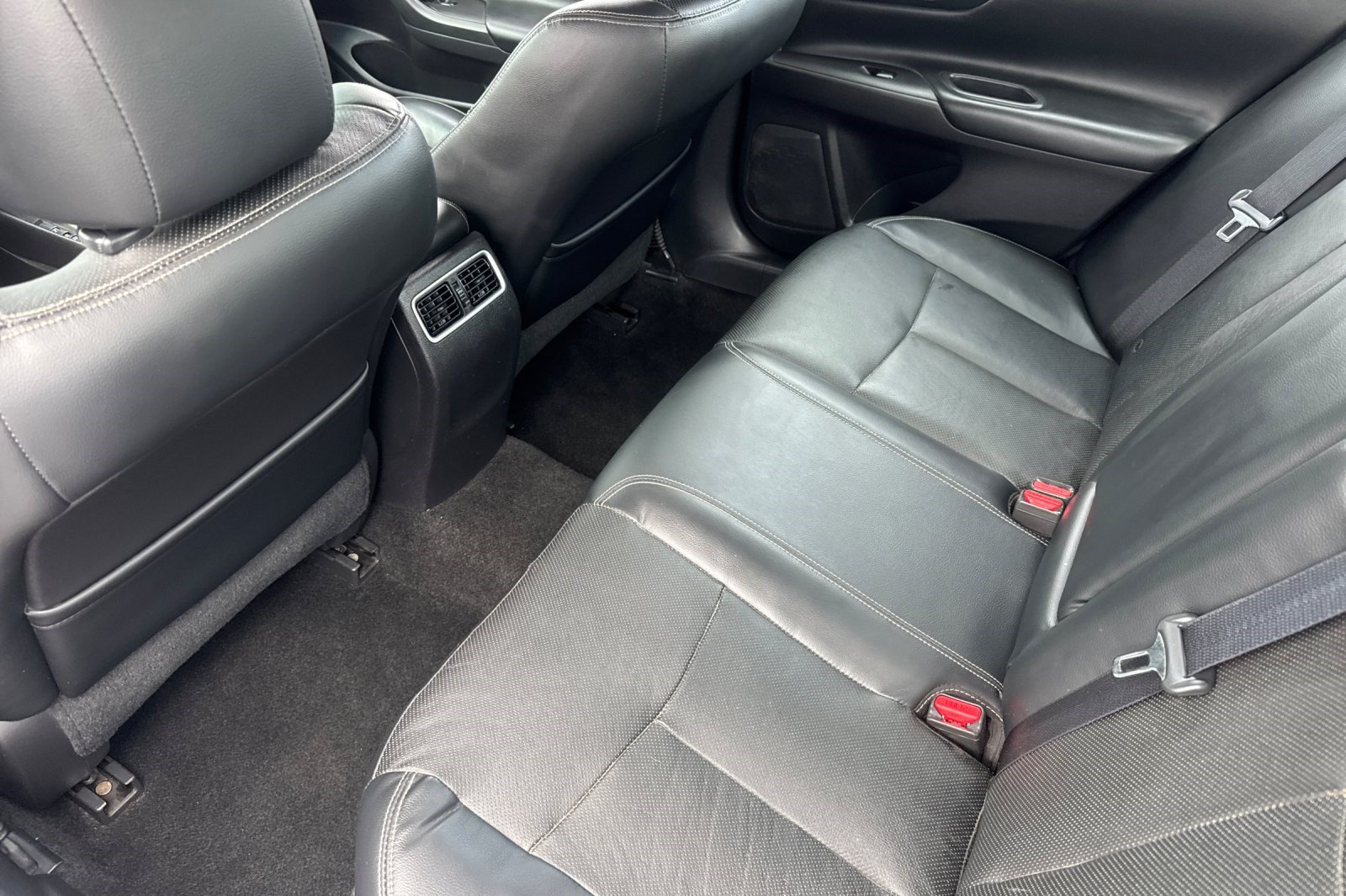 Used 2016 Nissan Altima 2.5 SL FWD image 23