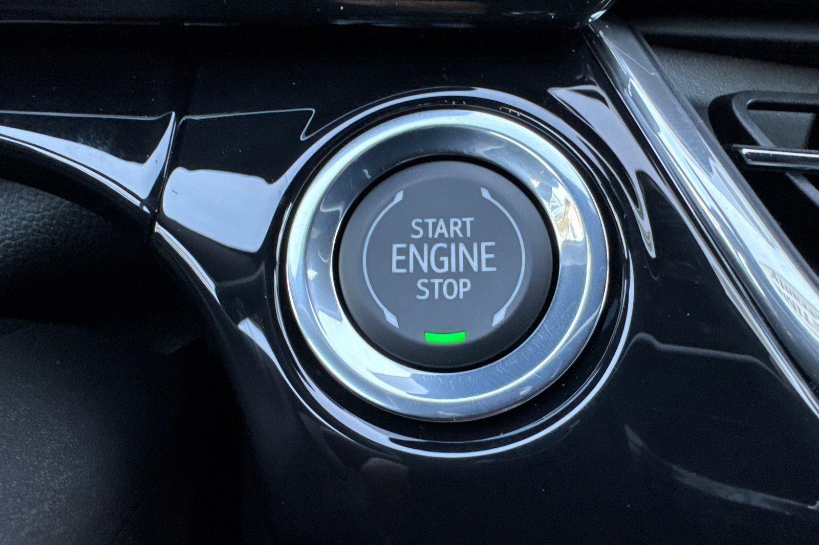 New 2026 Chevrolet Trax RS w/ Driver Confidence Package image 21